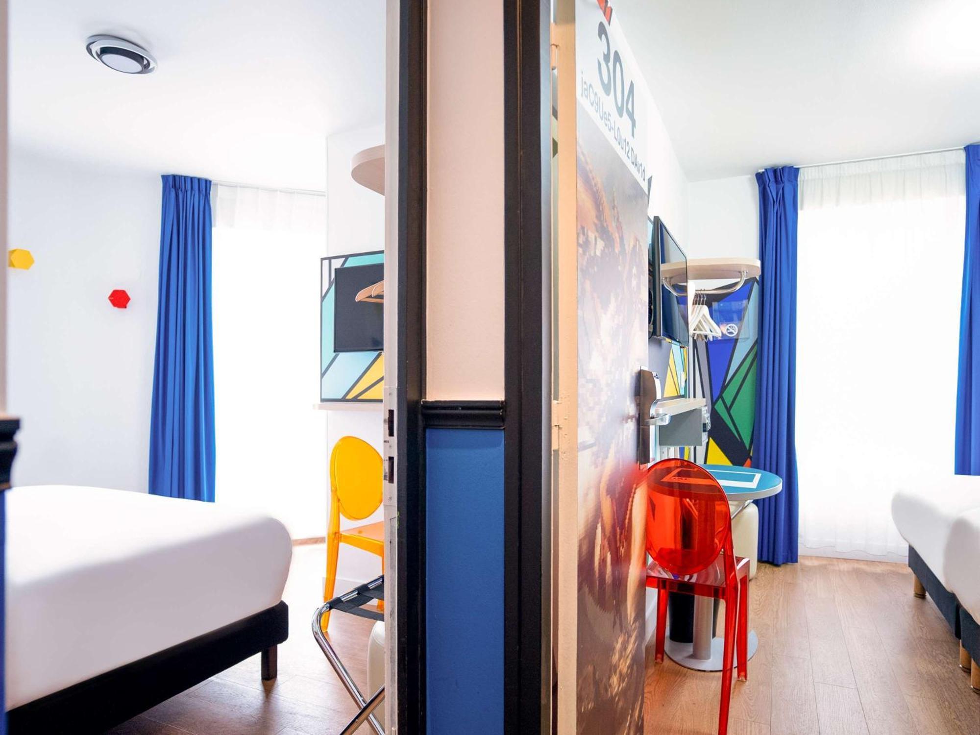 Ibis Styles Paris Maine Montparnasse Hotel Exterior photo